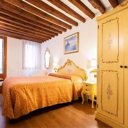 Ferienwohnung Ca' Pinelli Venedig Exterior foto