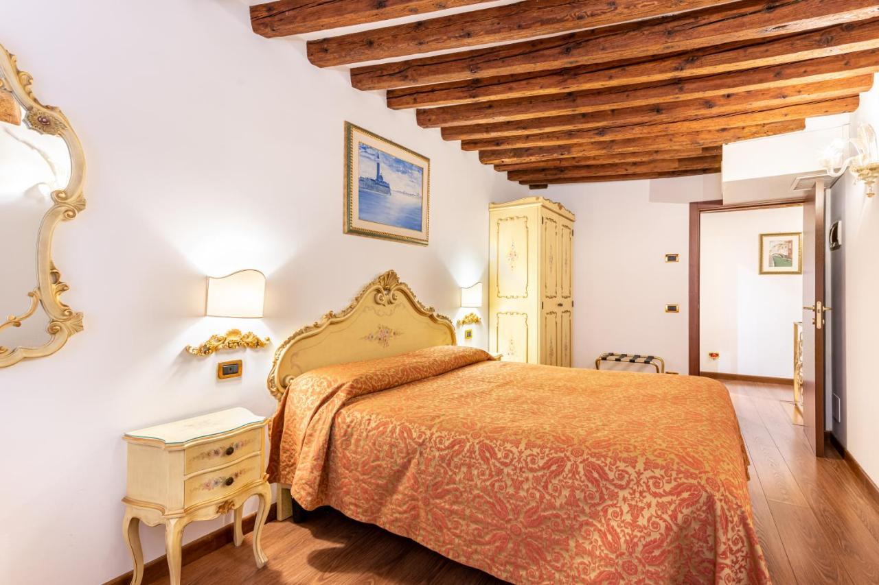 Ferienwohnung Ca' Pinelli Venedig Exterior foto
