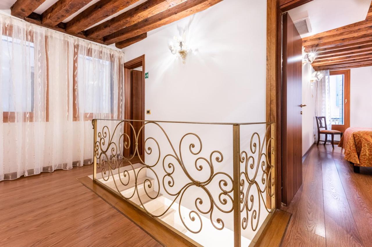 Ferienwohnung Ca' Pinelli Venedig Exterior foto