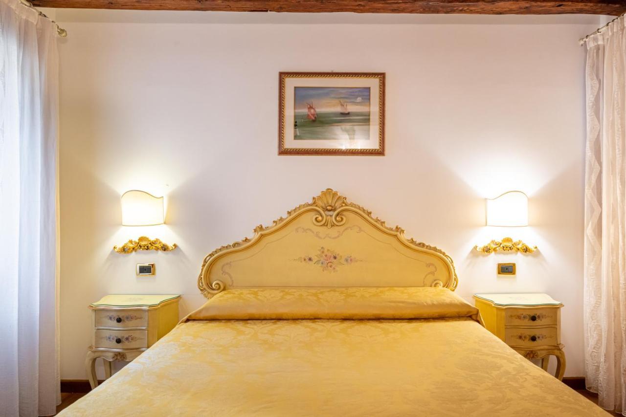 Ferienwohnung Ca' Pinelli Venedig Exterior foto