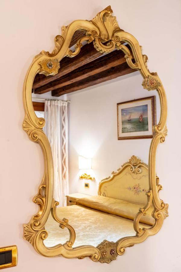 Ferienwohnung Ca' Pinelli Venedig Exterior foto